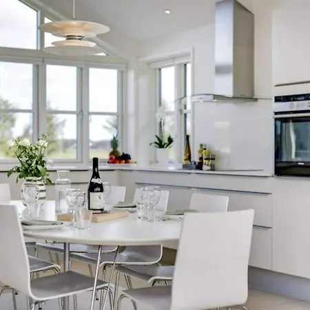 Feriehus Familyfriendly House